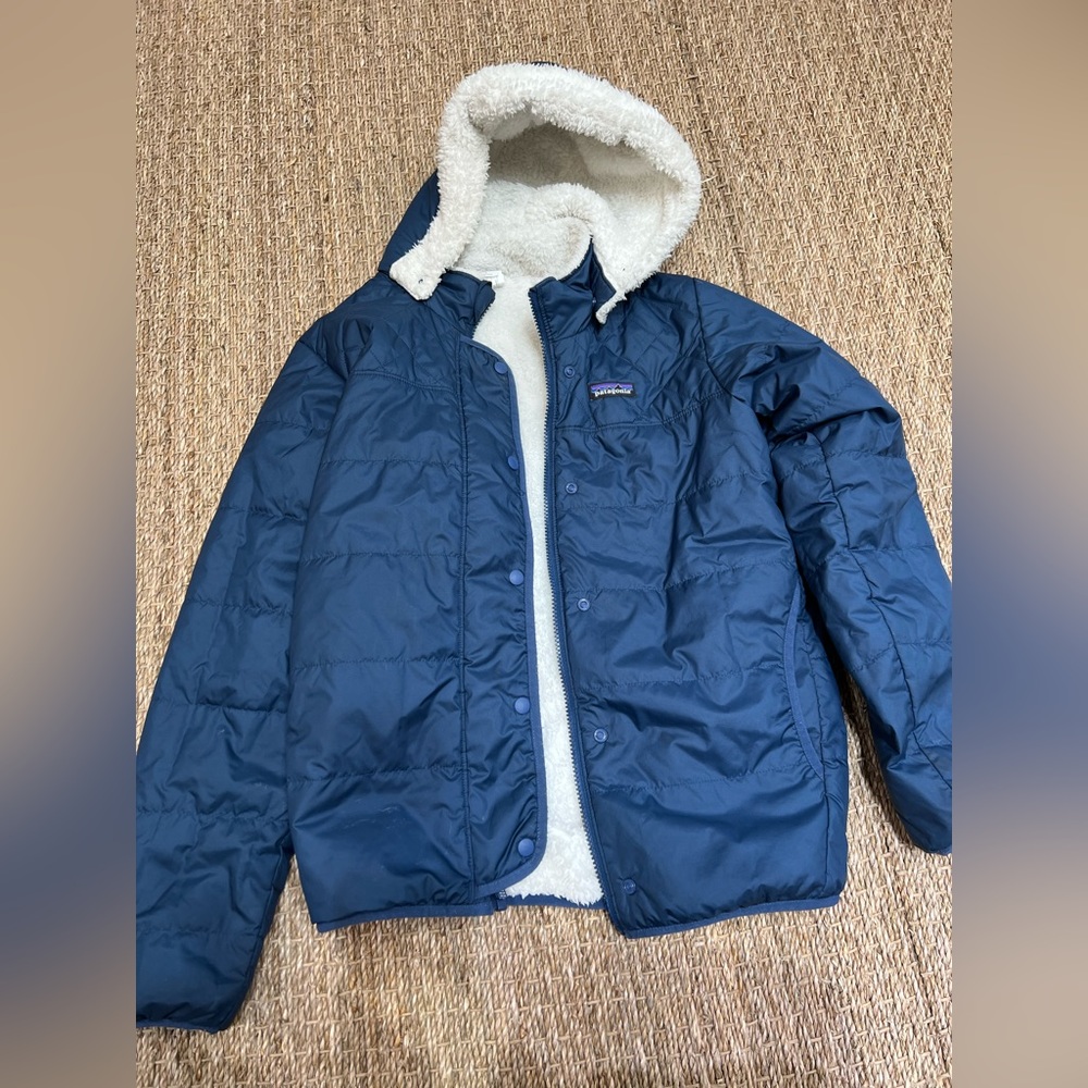 Patagonia girls reversible jacket size xl